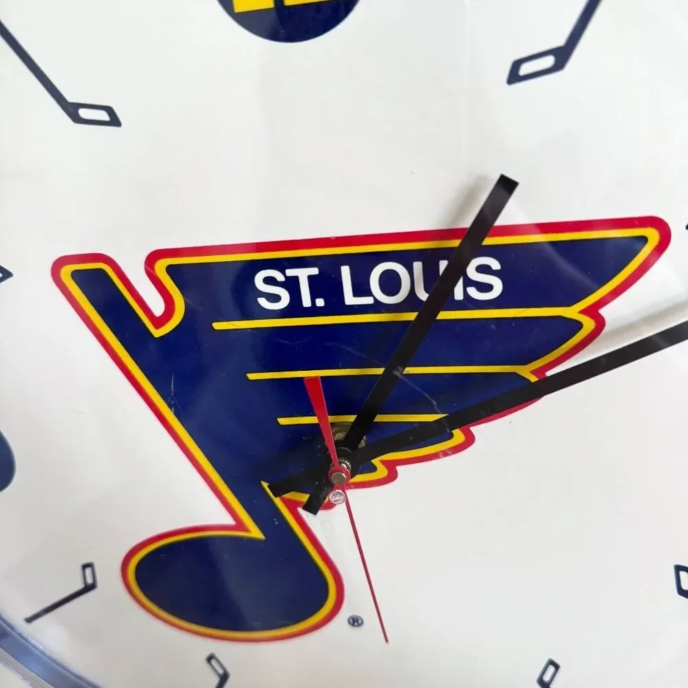 Vintage 1990 St. Louis Blues Hockey Retro Logo 12